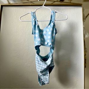 Kids Girls Old Navy Size 5 Blue Floral and Gingham Print One Piece Bathing Suit